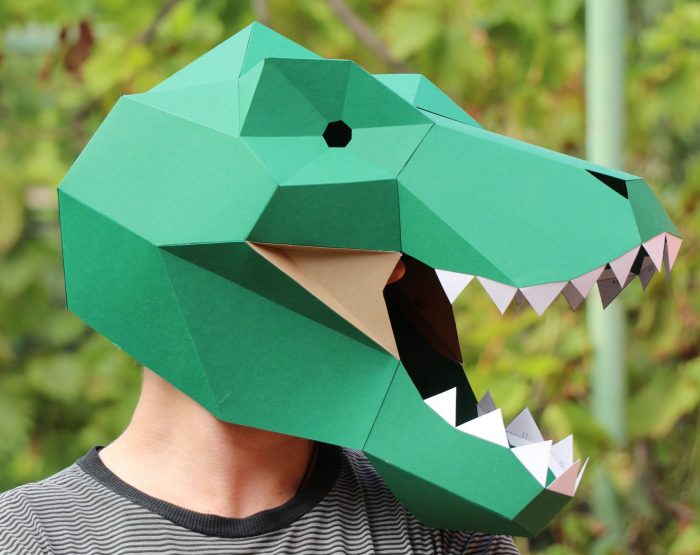 T-rkas mask paper craft