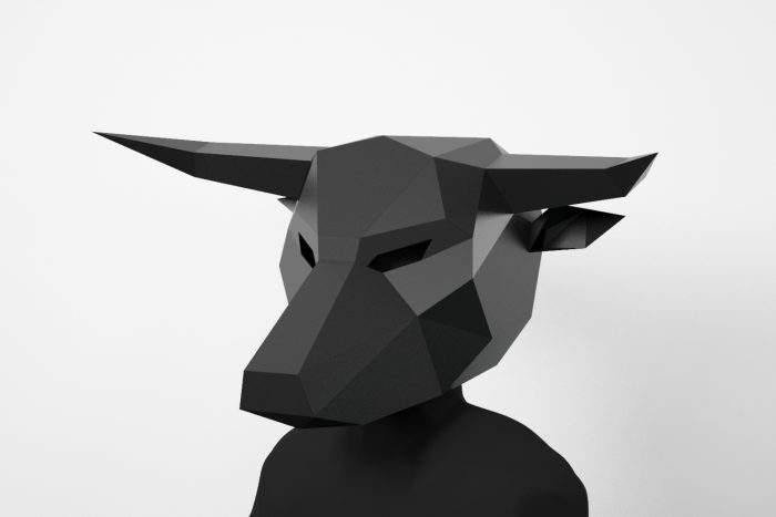Χαρτοσκευή με μάσκα ταύρου