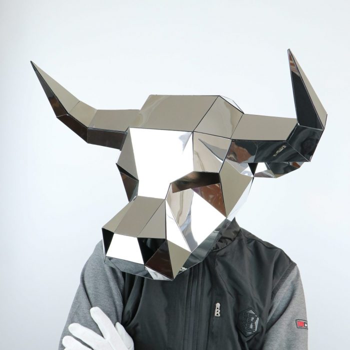 Χαρτοσκευή με μάσκα ταύρου